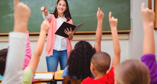 Nuovo contratto della scuola per 1,2 milioni dipendenti