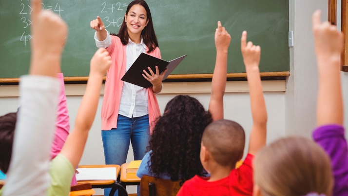 Nuovo contratto della scuola per 1,2 milioni dipendenti